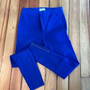 Ankle slim pants with zipper detail